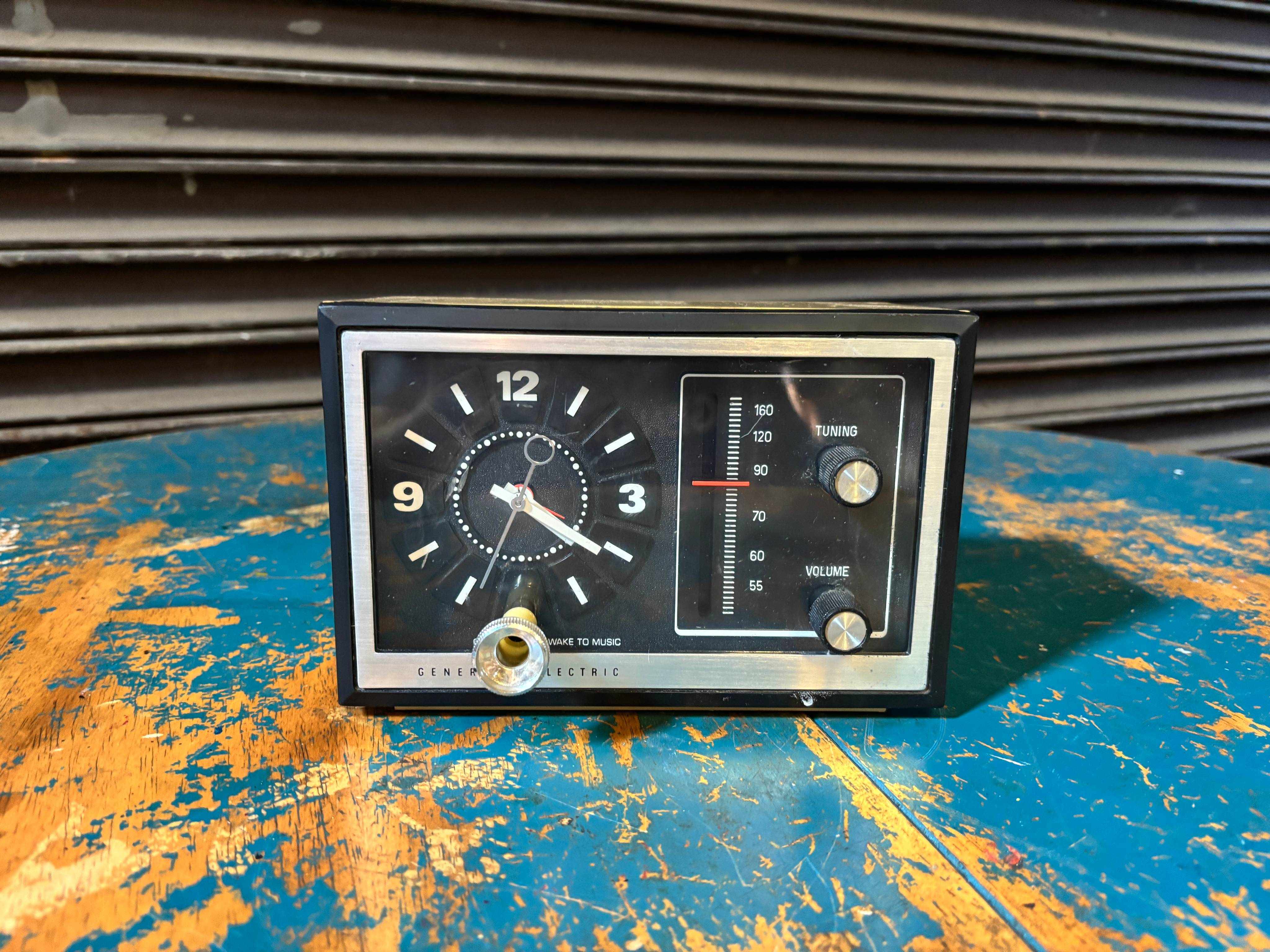 GE Alarm Clock Radio