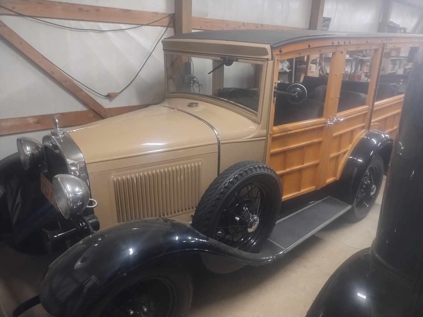 1927 Ford woody wagon